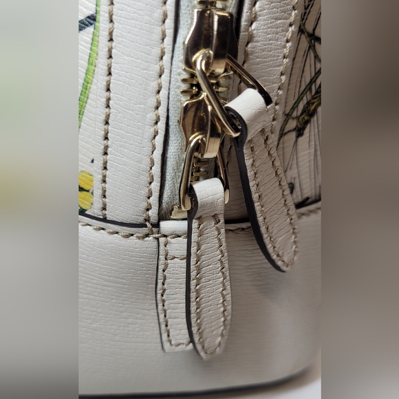 Gucci Flora White Leather Dome Bag - Picture 8 of 16